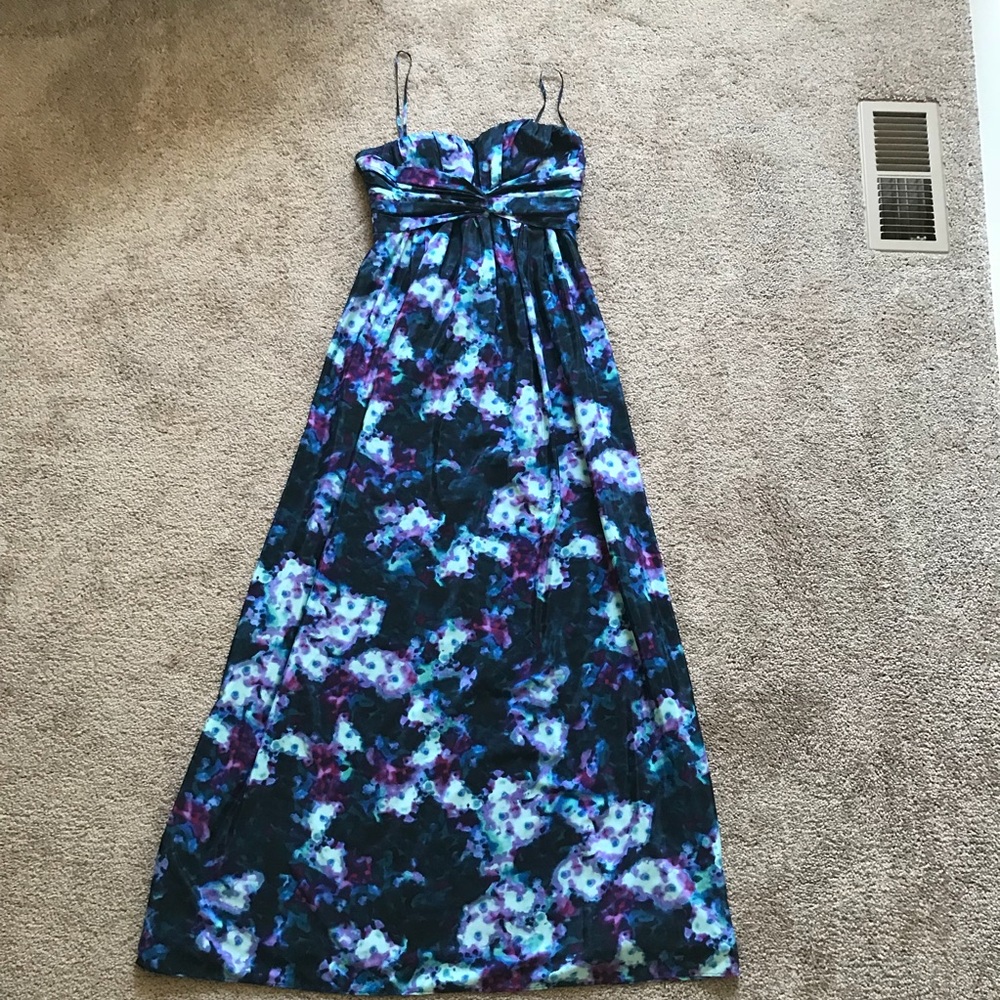 Donating soon! Stunning formal gown